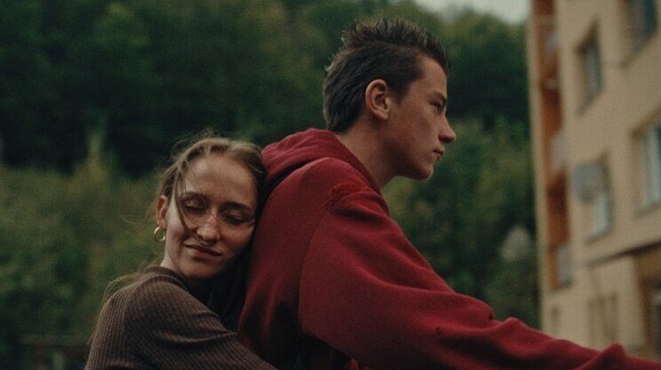 Hore je nebo, v doline som ja