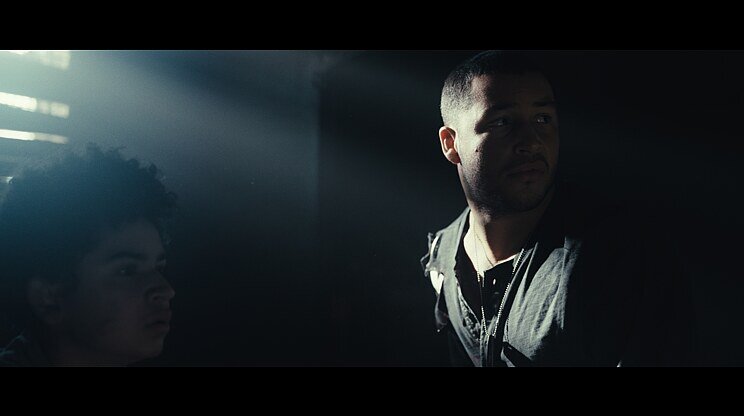 Pozor! kŕmenie detí zakázané